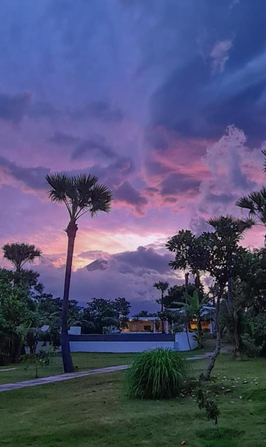 Palm Springs Bali Dive Resort Tulamben Εξωτερικό φωτογραφία