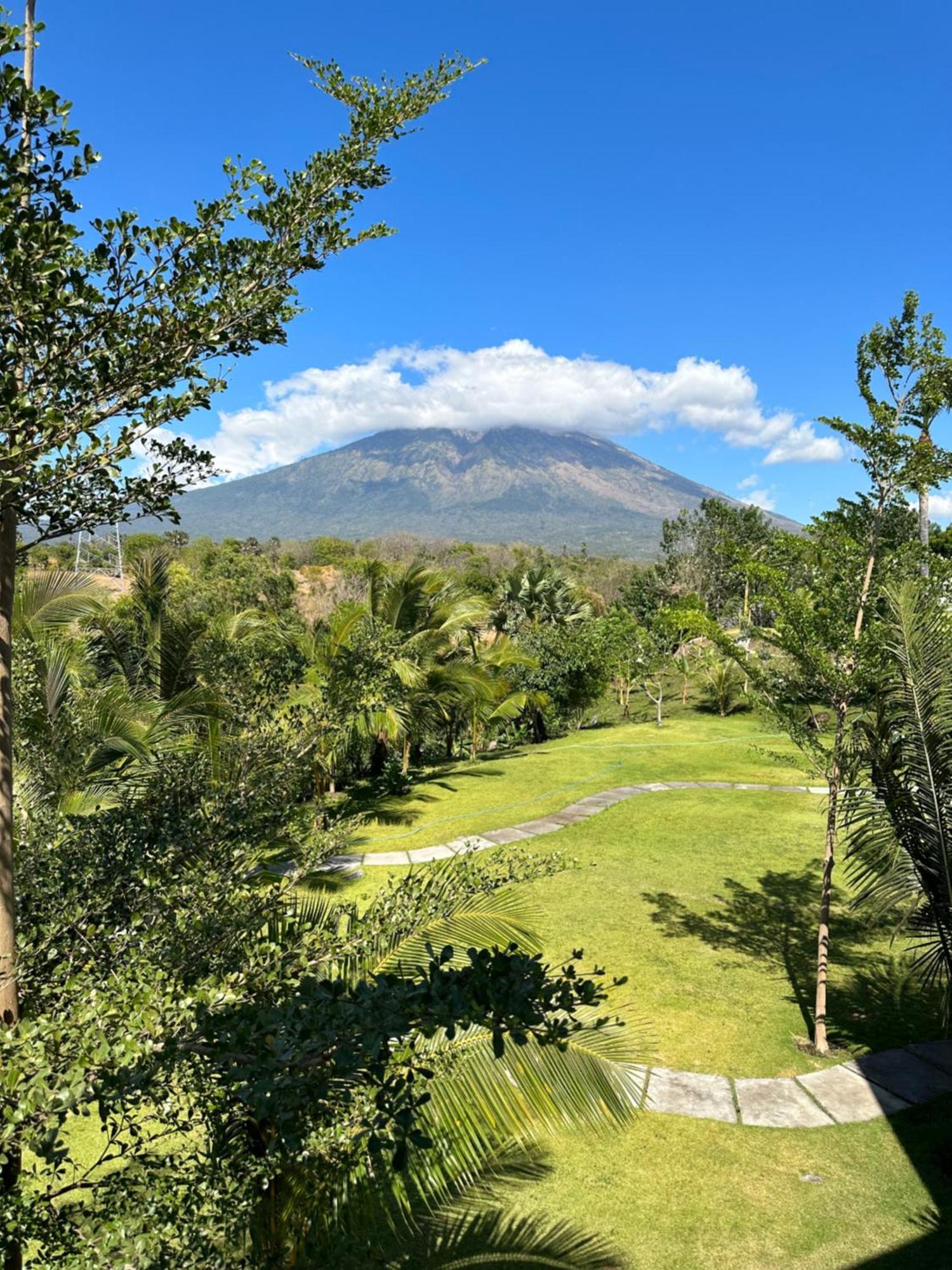 Palm Springs Bali Dive Resort Tulamben Εξωτερικό φωτογραφία
